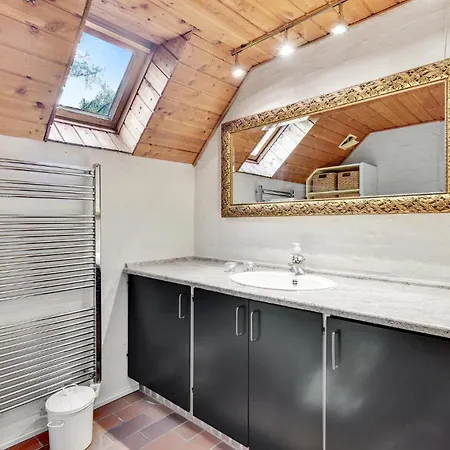 Prázdninový dům Cozy In With Sauna